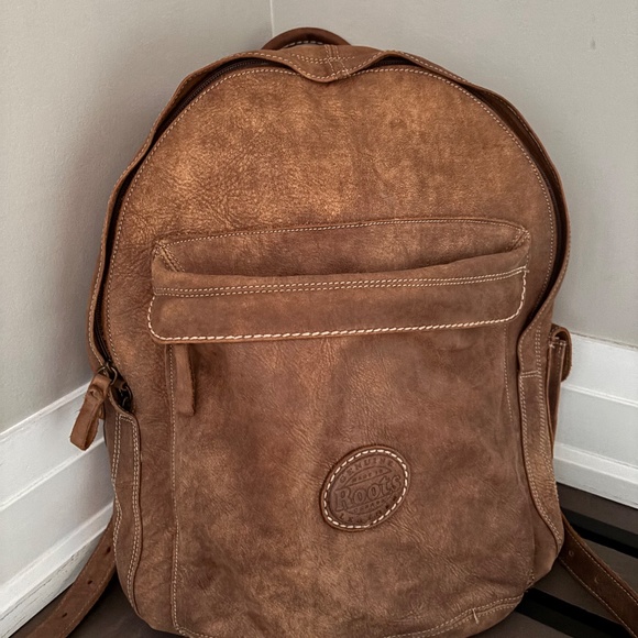 Roots Leather Backpack - Picture 2 of 4